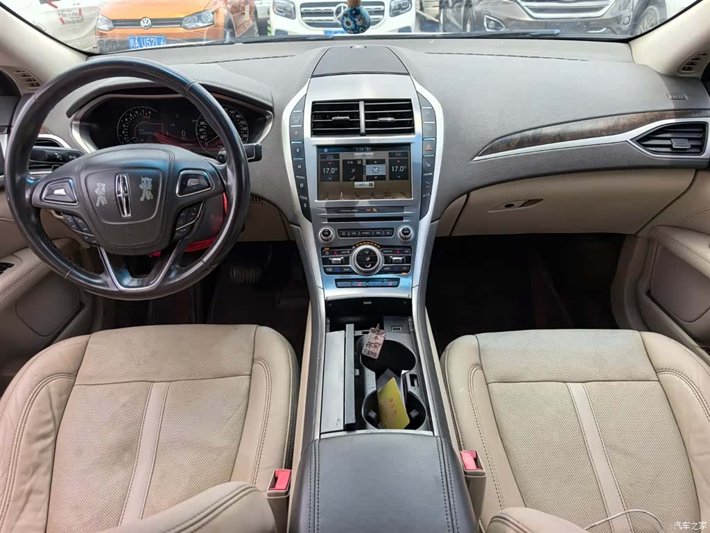 Lincoln MKZ, 2018 10