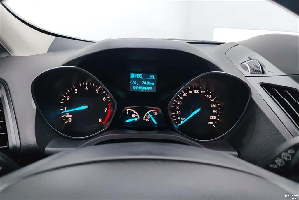 Ford Kuga, 2017 14