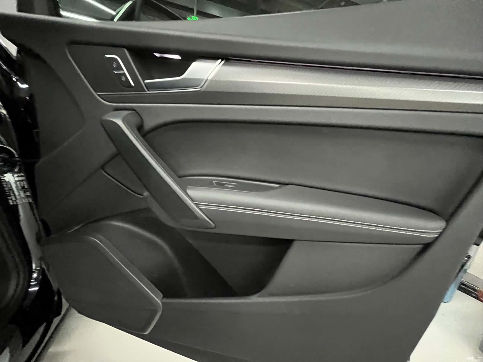 Audi Q5L, 2024 9