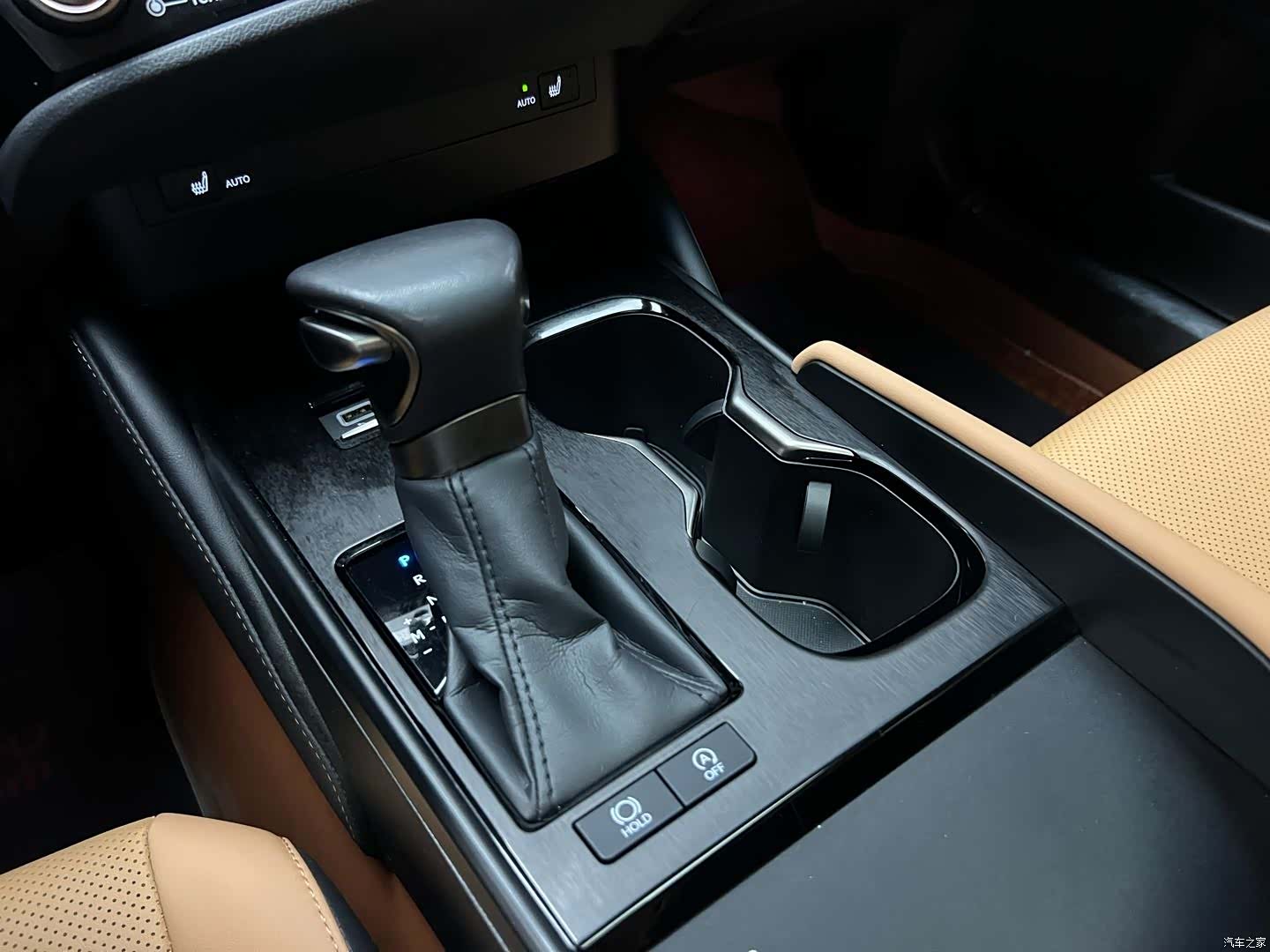 Lexus ES, 2024 15