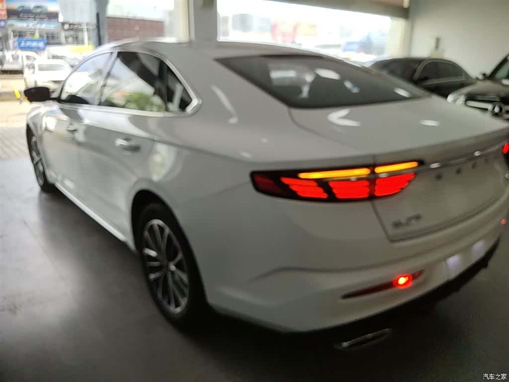 Geely Preface, 2022 все фото
