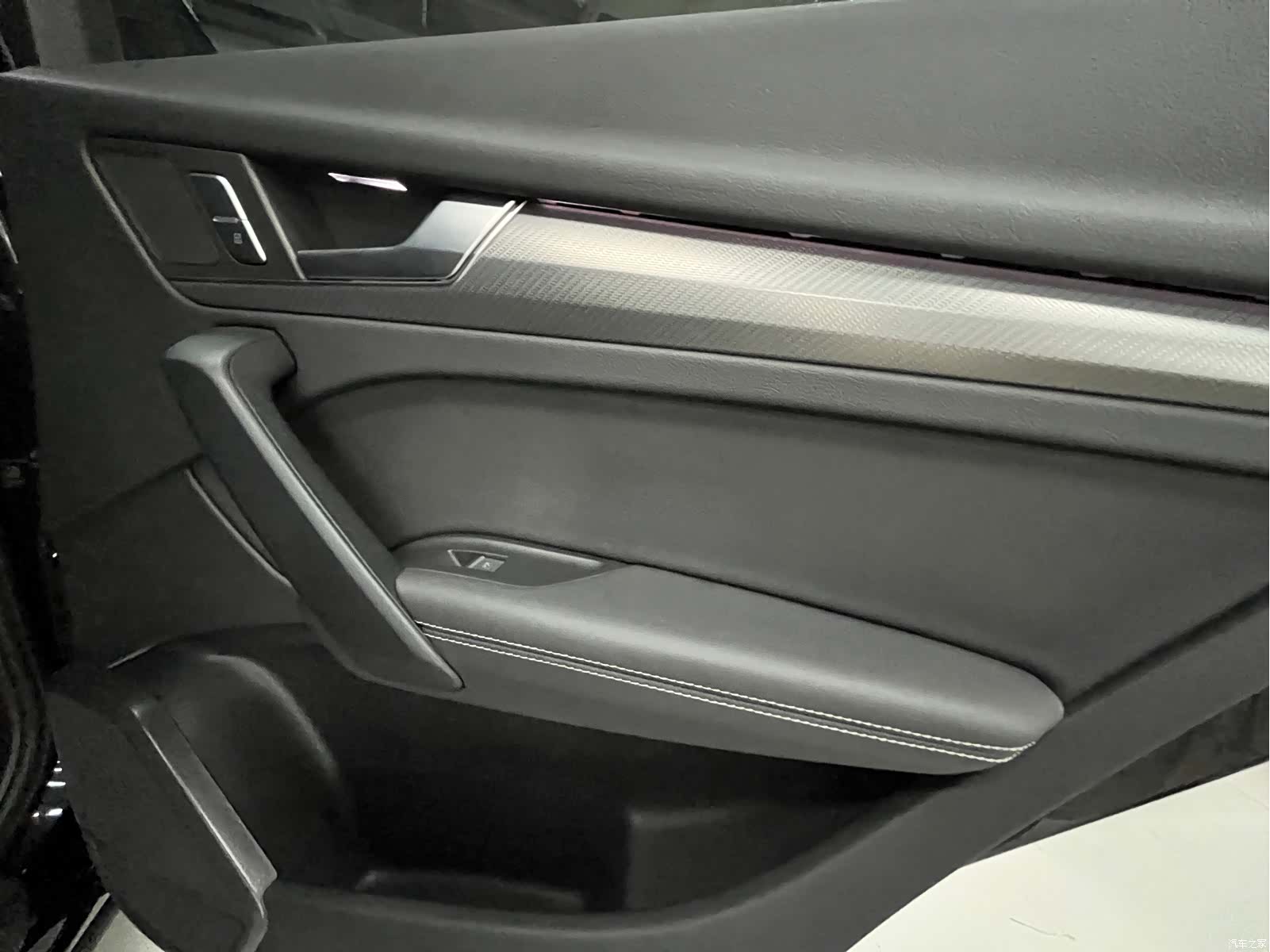 Audi Q5L, 2024 18