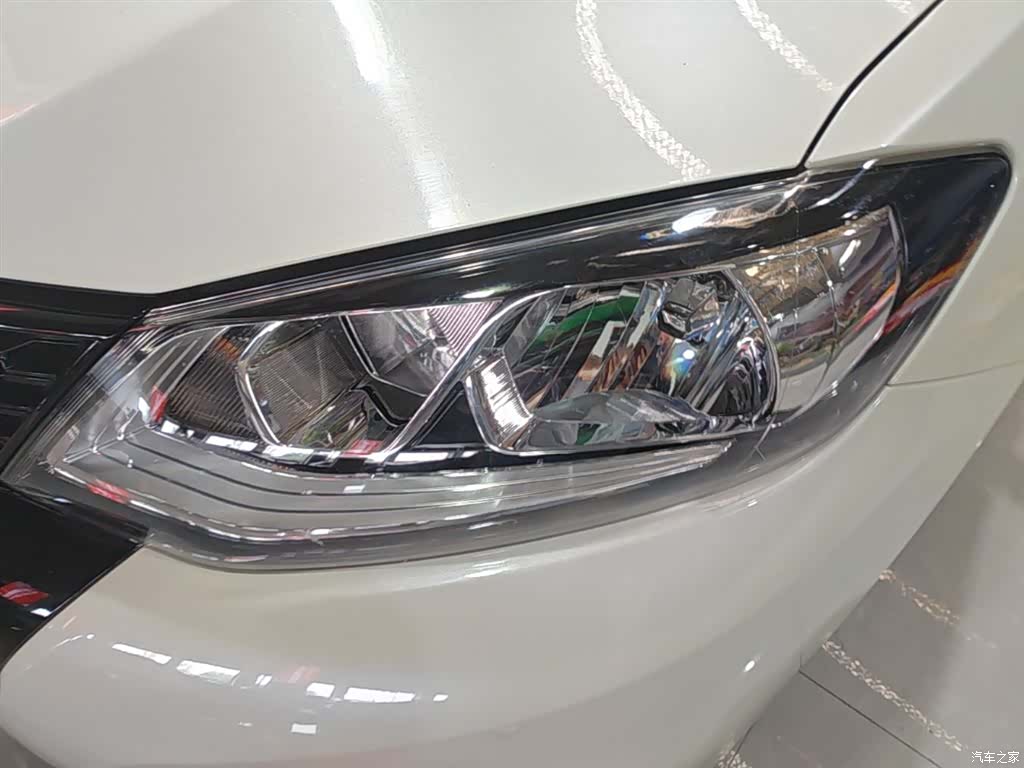 Nissan Tiida, 2017 24