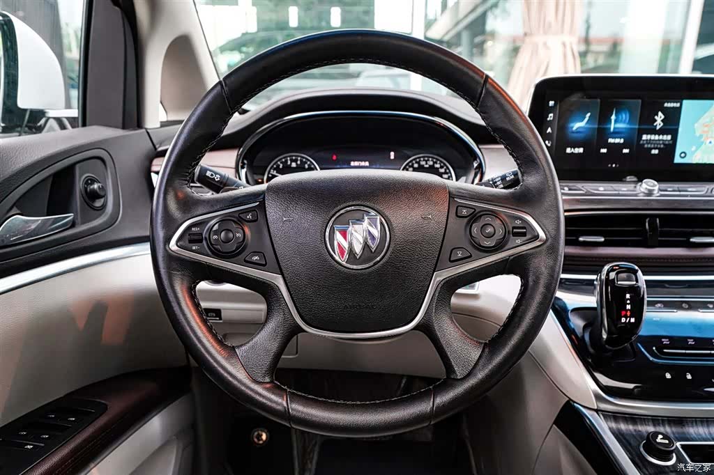 Buick GL8, 2021 10