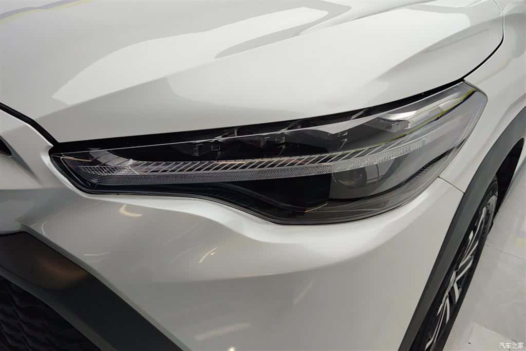 Toyota Frontlander, 2023 все фото
