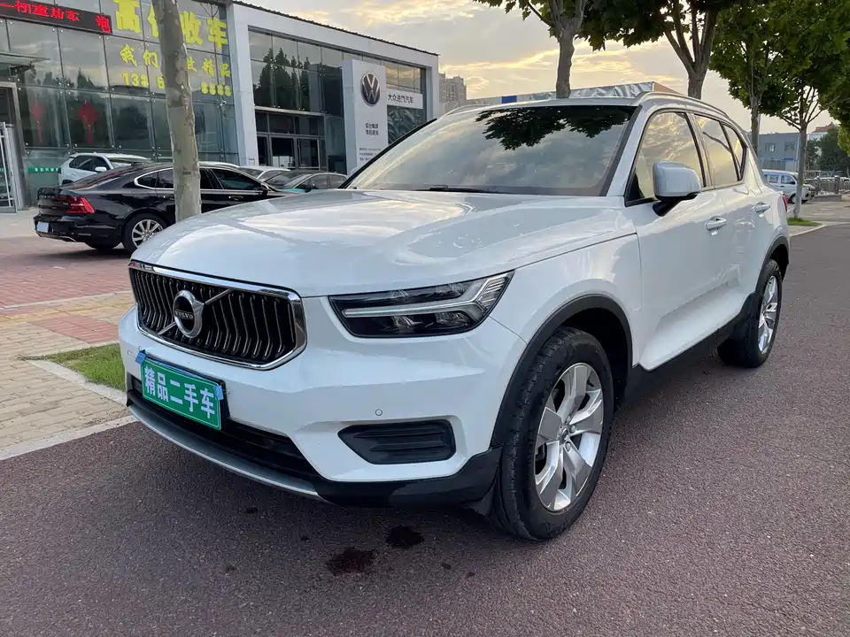 Volvo XC40