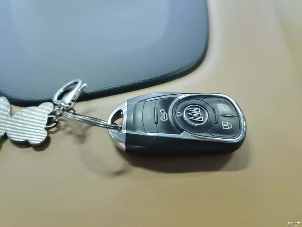 Buick GL8, 2019 9