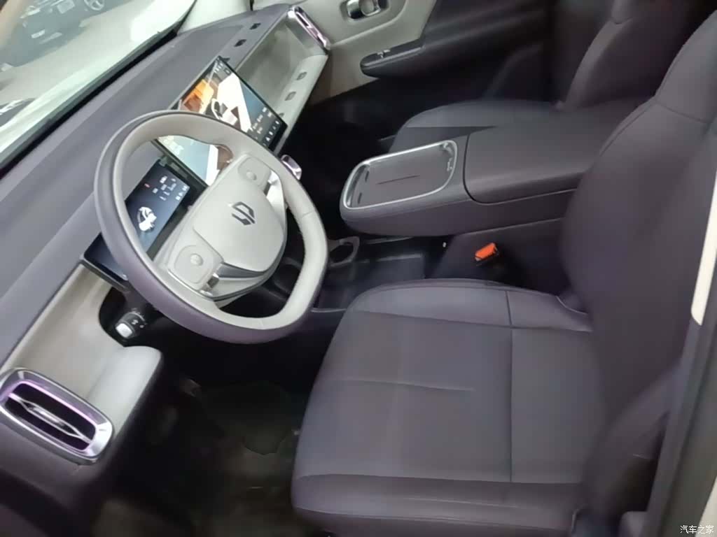 Leapmotor B10, 2025 15
