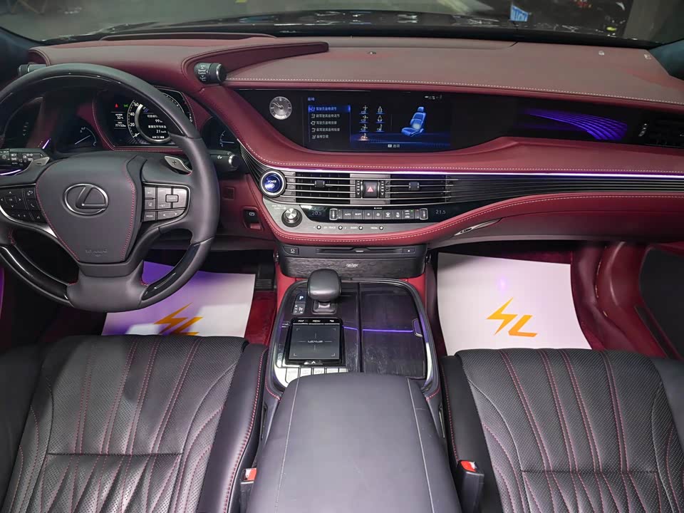 Lexus LS