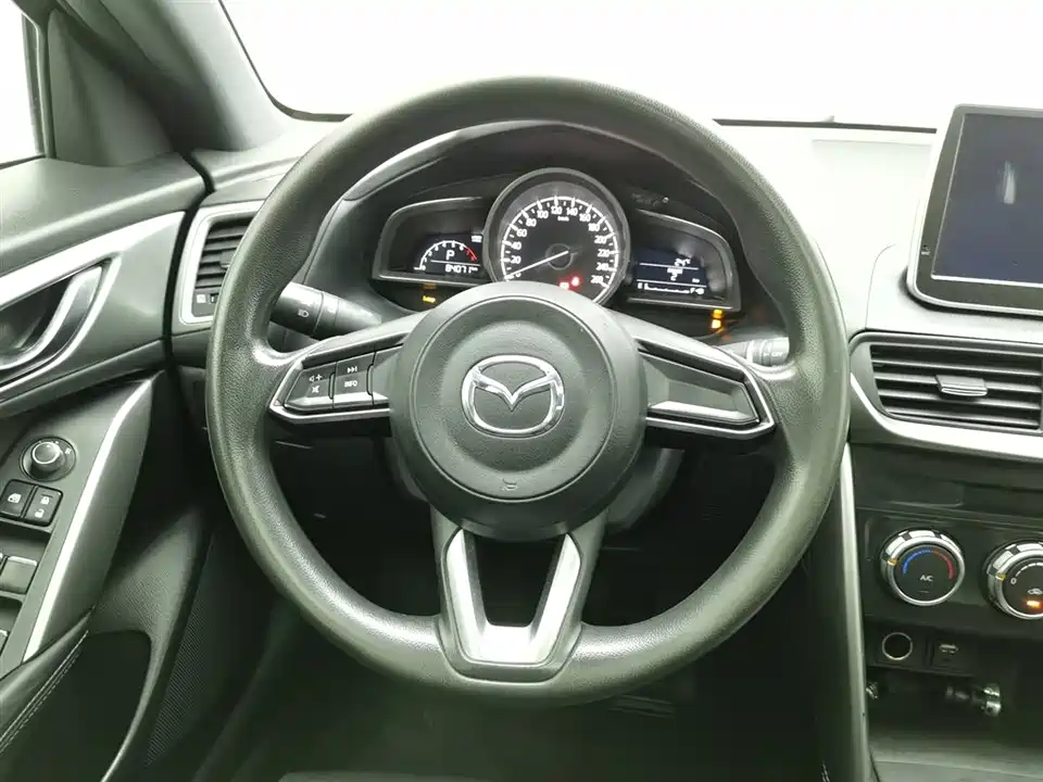 Mazda CX-4