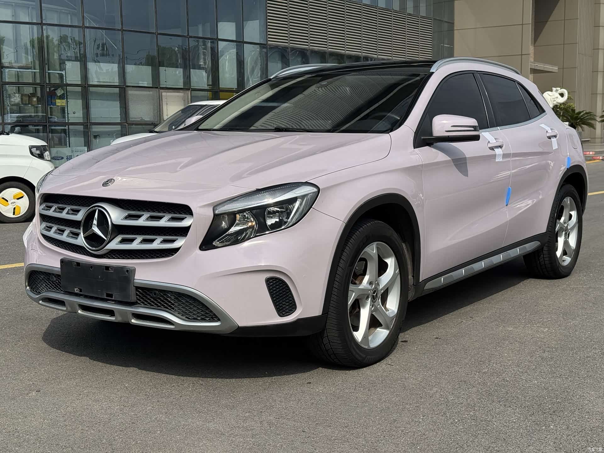 Mercedes-Benz GLA