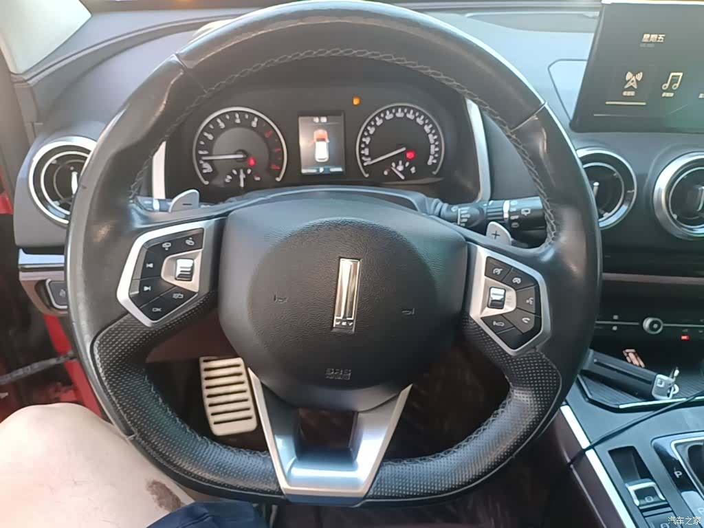 WEY VV5, 2018 11