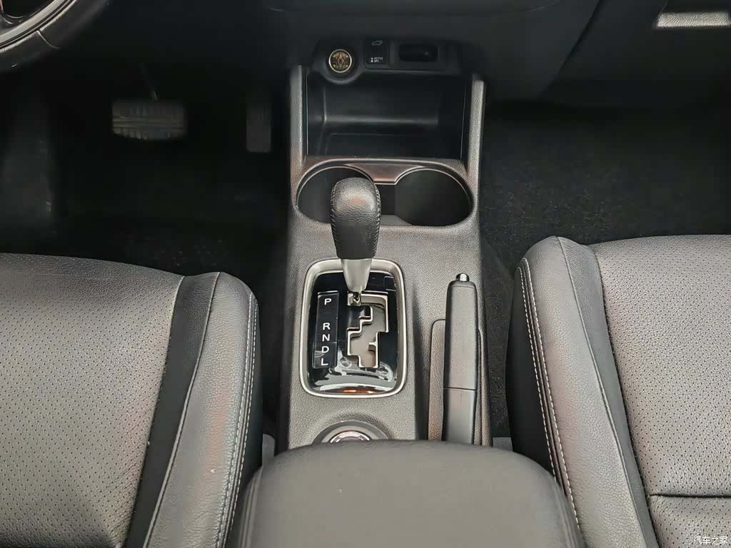 Mitsubishi Outlander, 2016 13