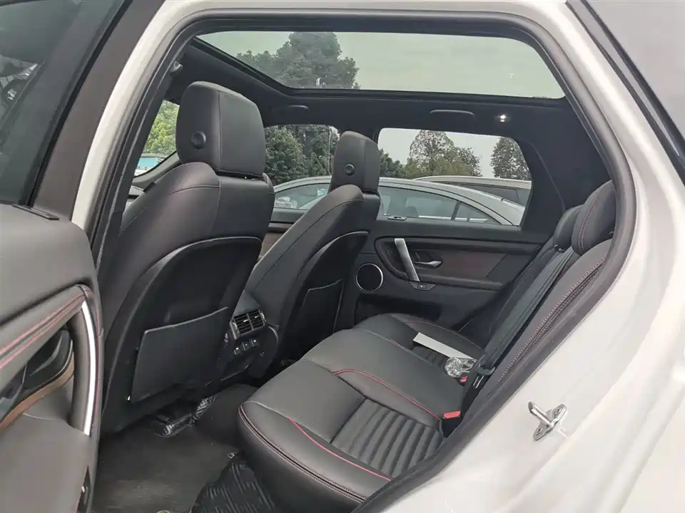 Land Rover Discover sports