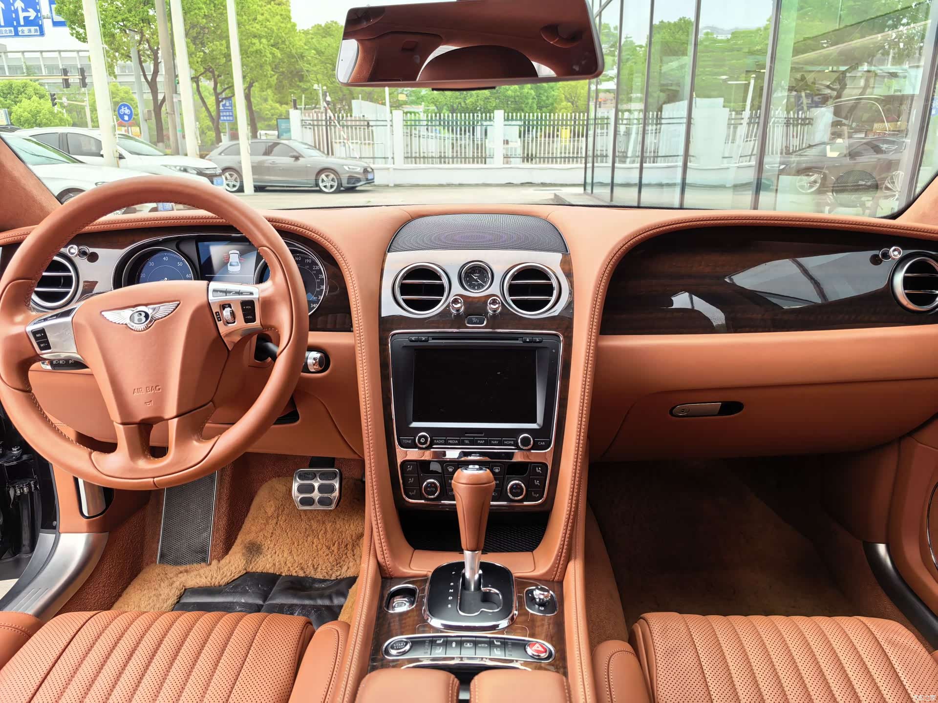 Bentley Flying Spur, 2018 11