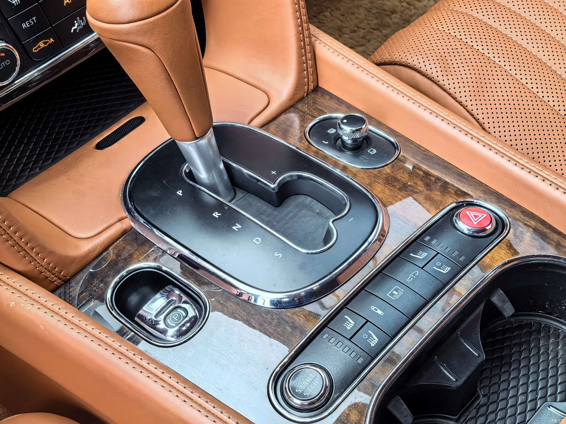 Bentley Flying Spur, 2018 15