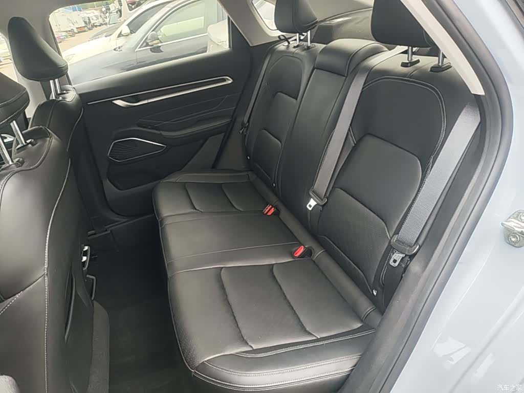 Geely Emgrand, 2024 17