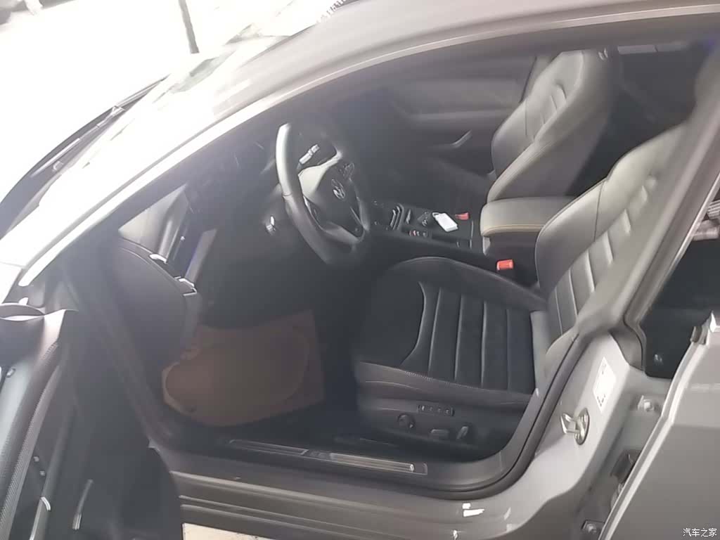 Volkswagen CC, 2025 16