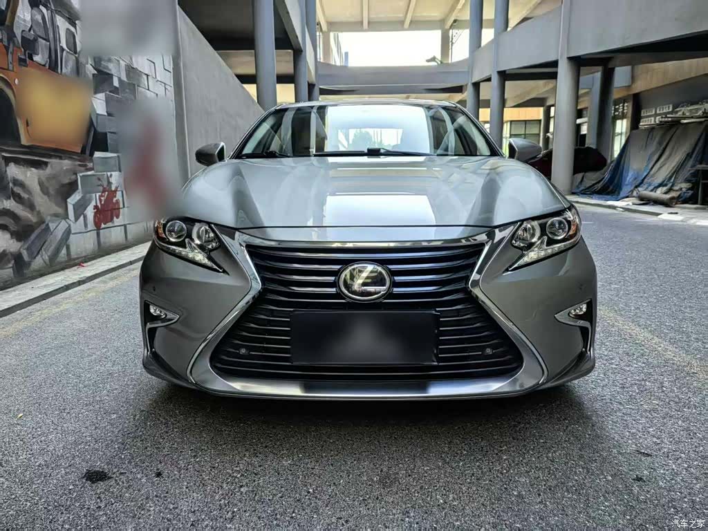 Lexus ES, 2017 8