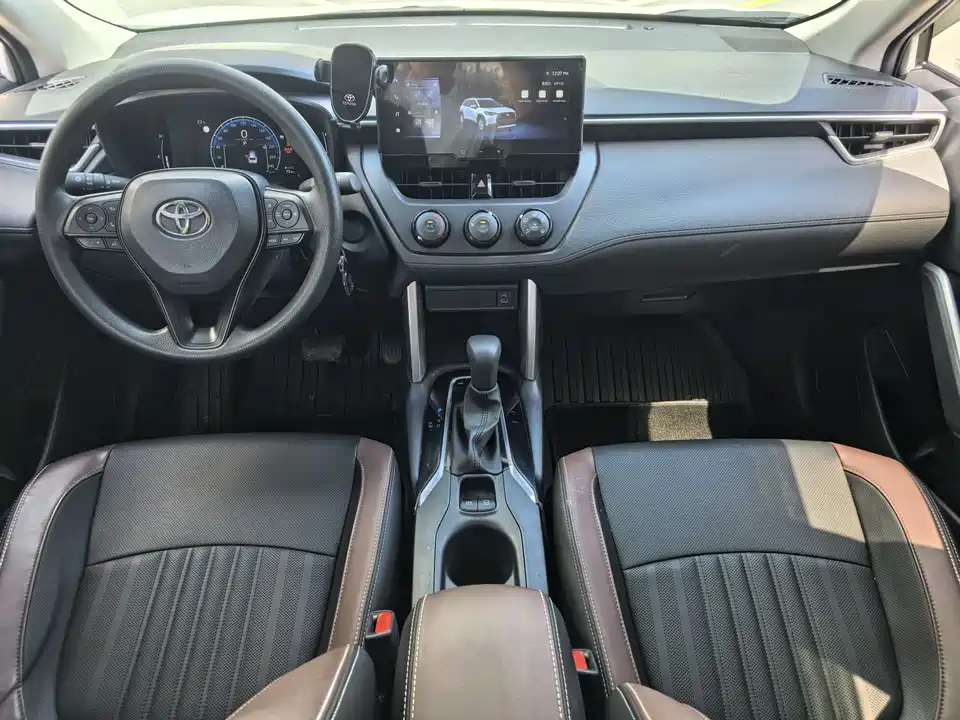 Toyota Corolla Sharp amplifier