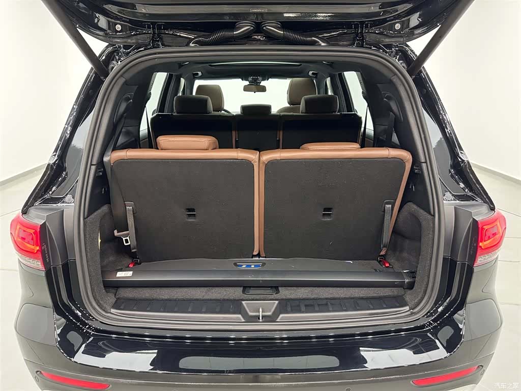 Mercedes-Benz GLB, 2023 25