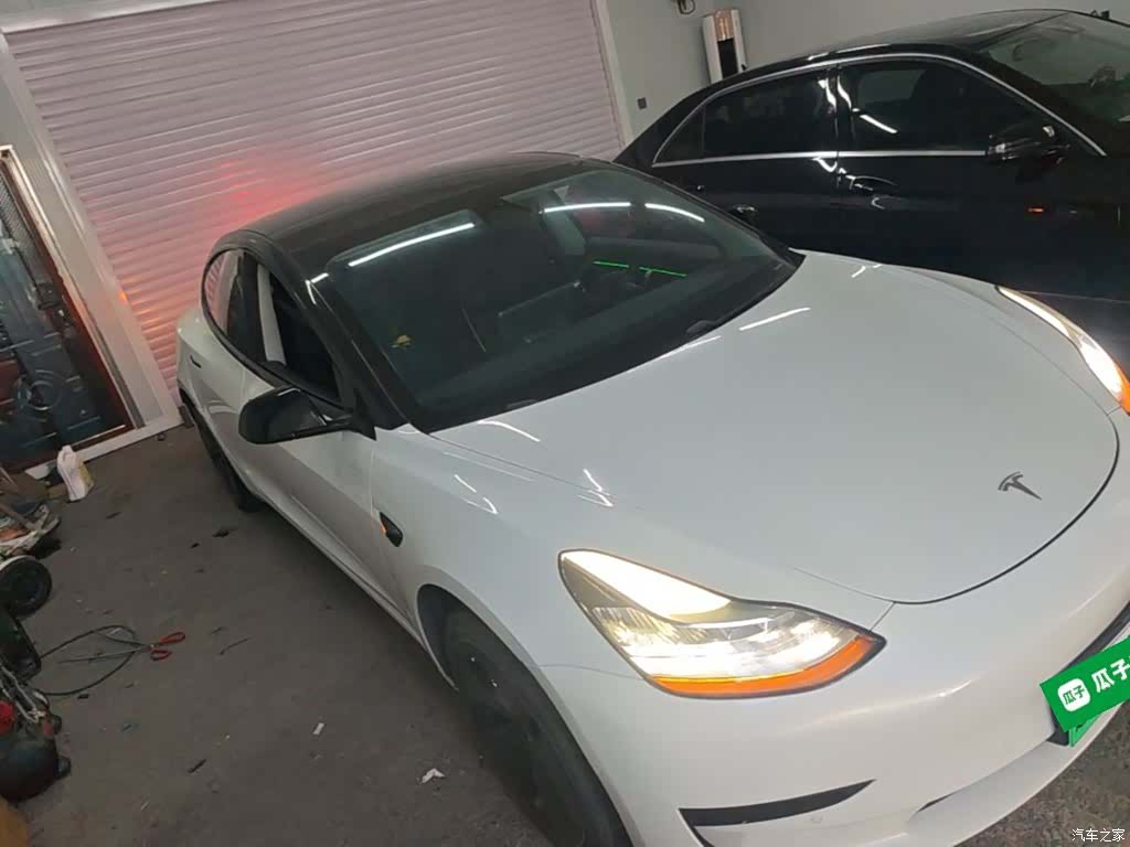 Tesla Model 3, 2020 4