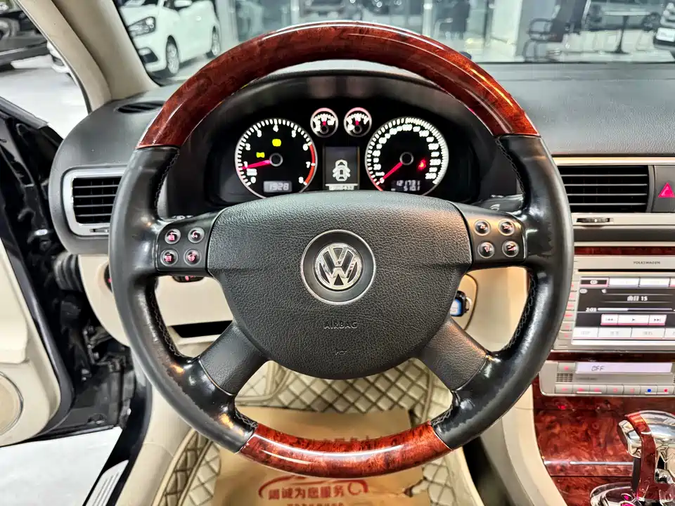 Volkswagen Passat Lingyu