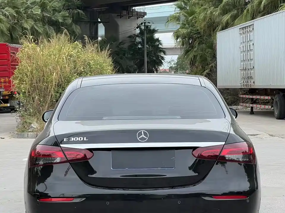 Mercedes-Benz E-class Mercedes-Benz E-class