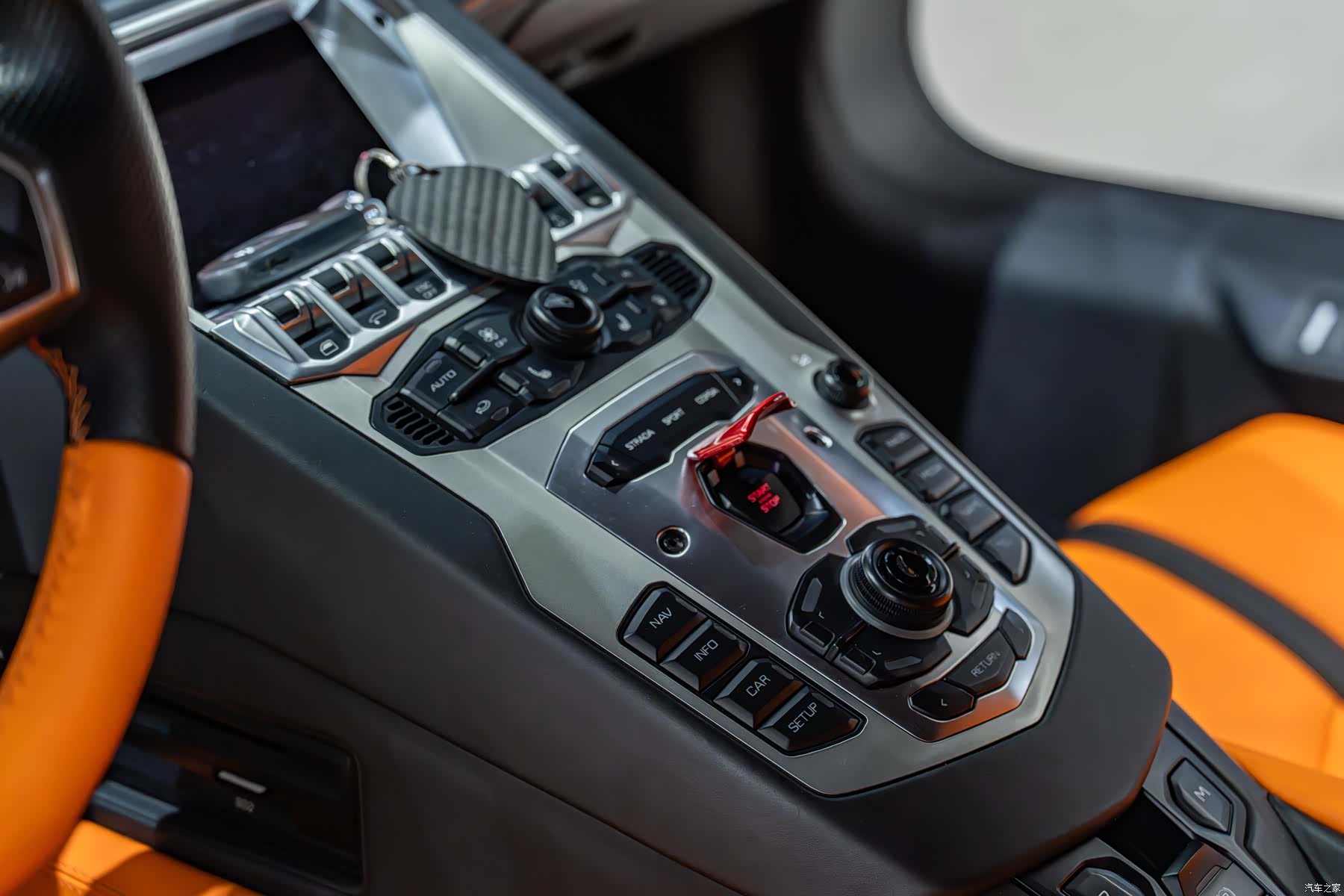 Lamborghini Aventador, 2013 8