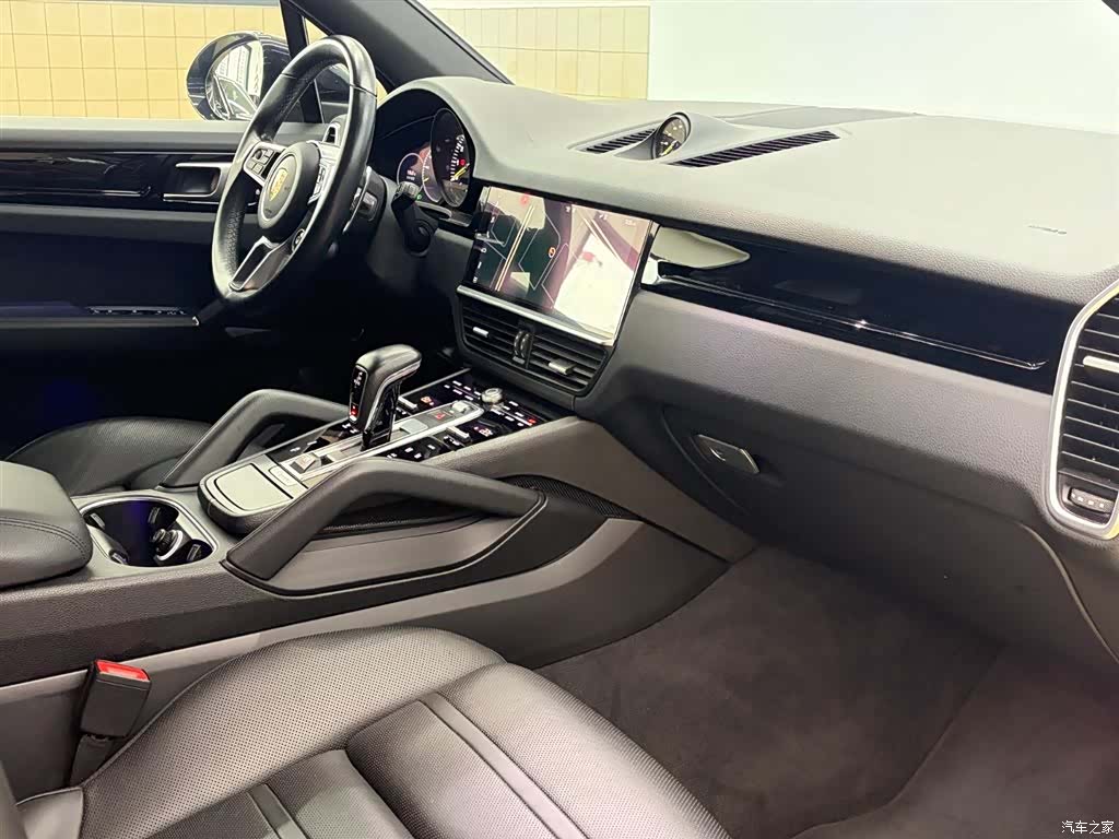 Porsche Cayenne, 2020 9