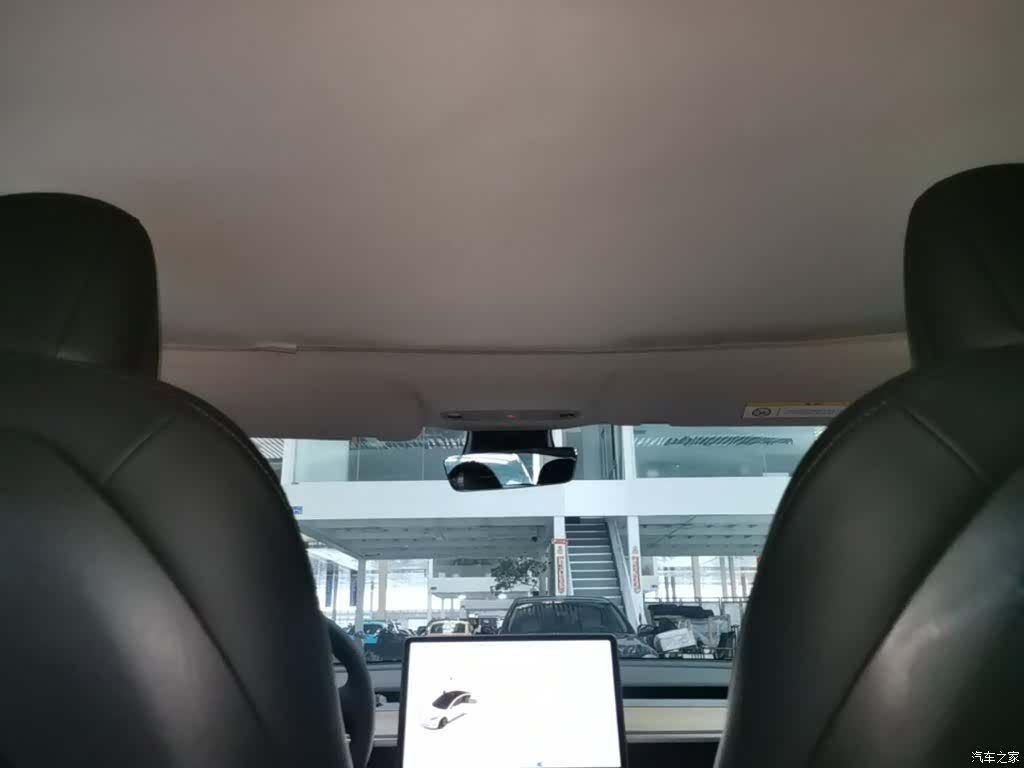 Tesla Model 3, 2022 18