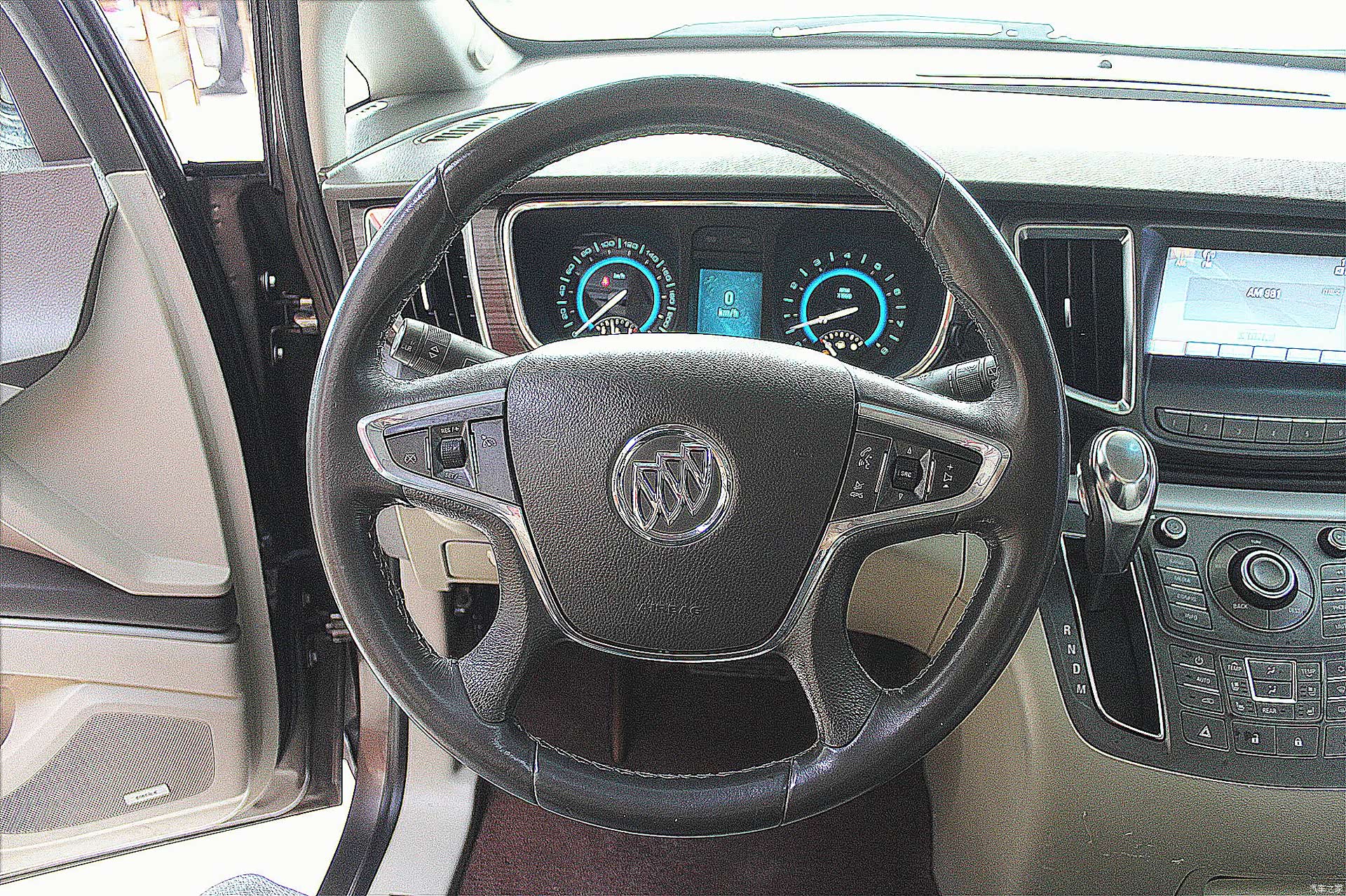 Buick GL8, 2013 все фото