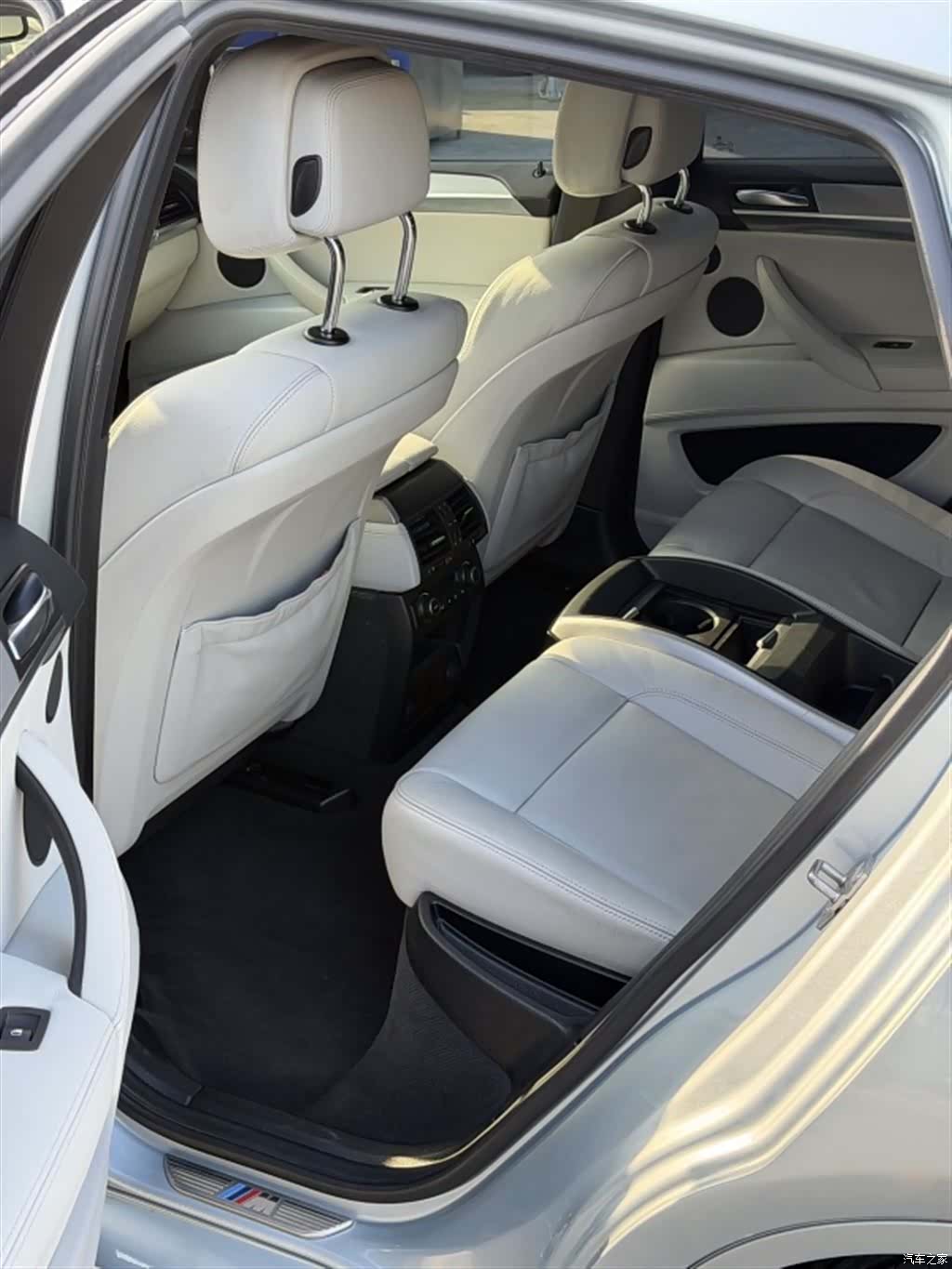 BMW X6, 2011 3