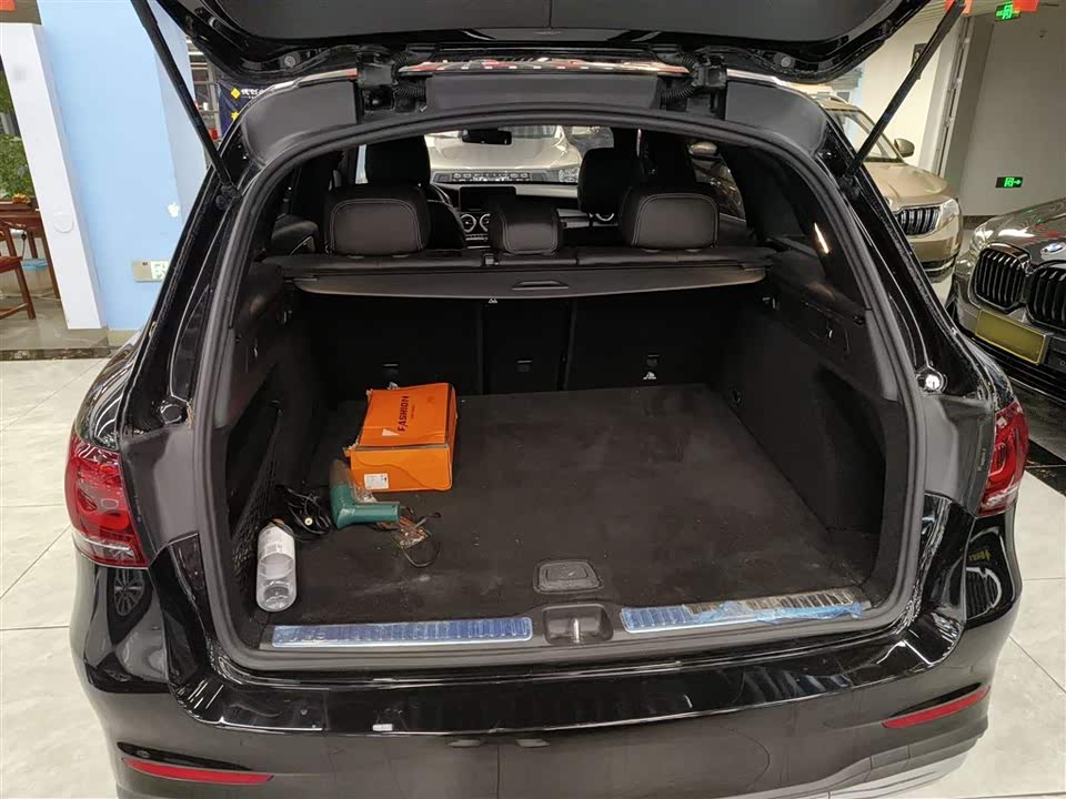 Mercedes-Benz GLC Mercedes-Benz GLC