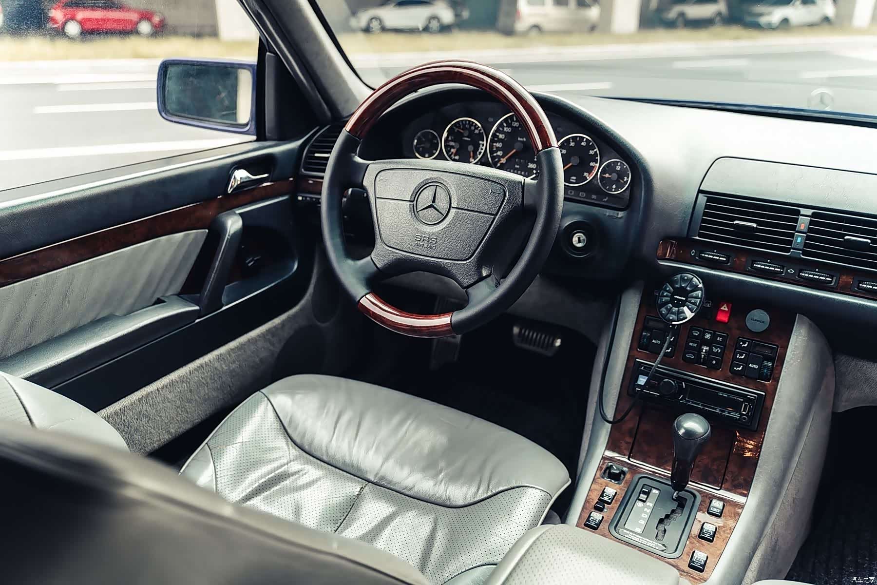 Mercedes-Benz S-Class, 1994 11