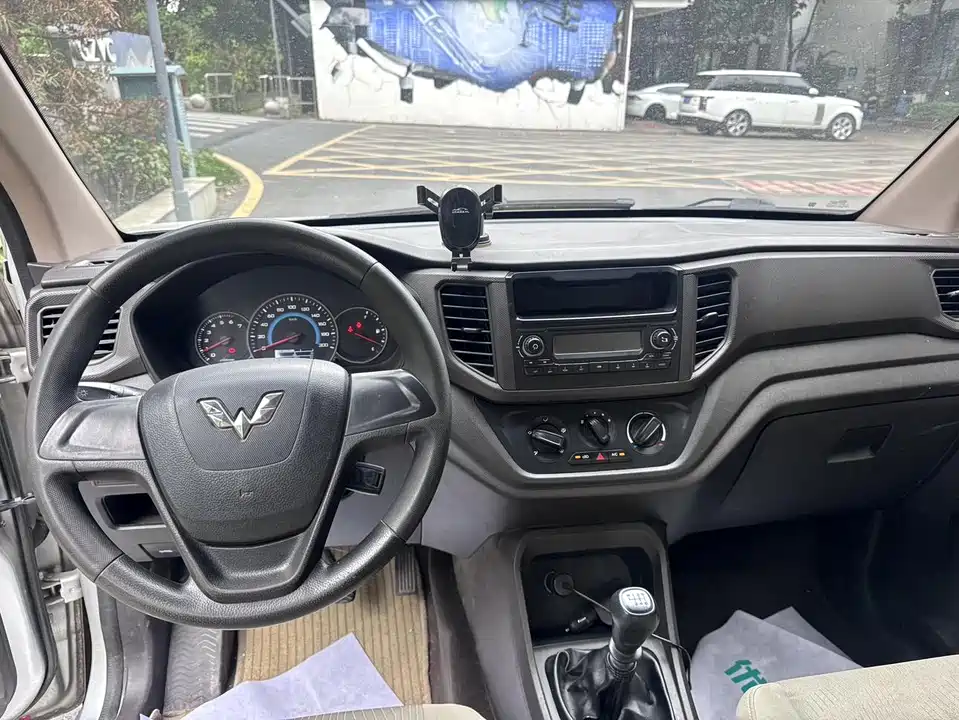 Wuling Wuling Hongguang V