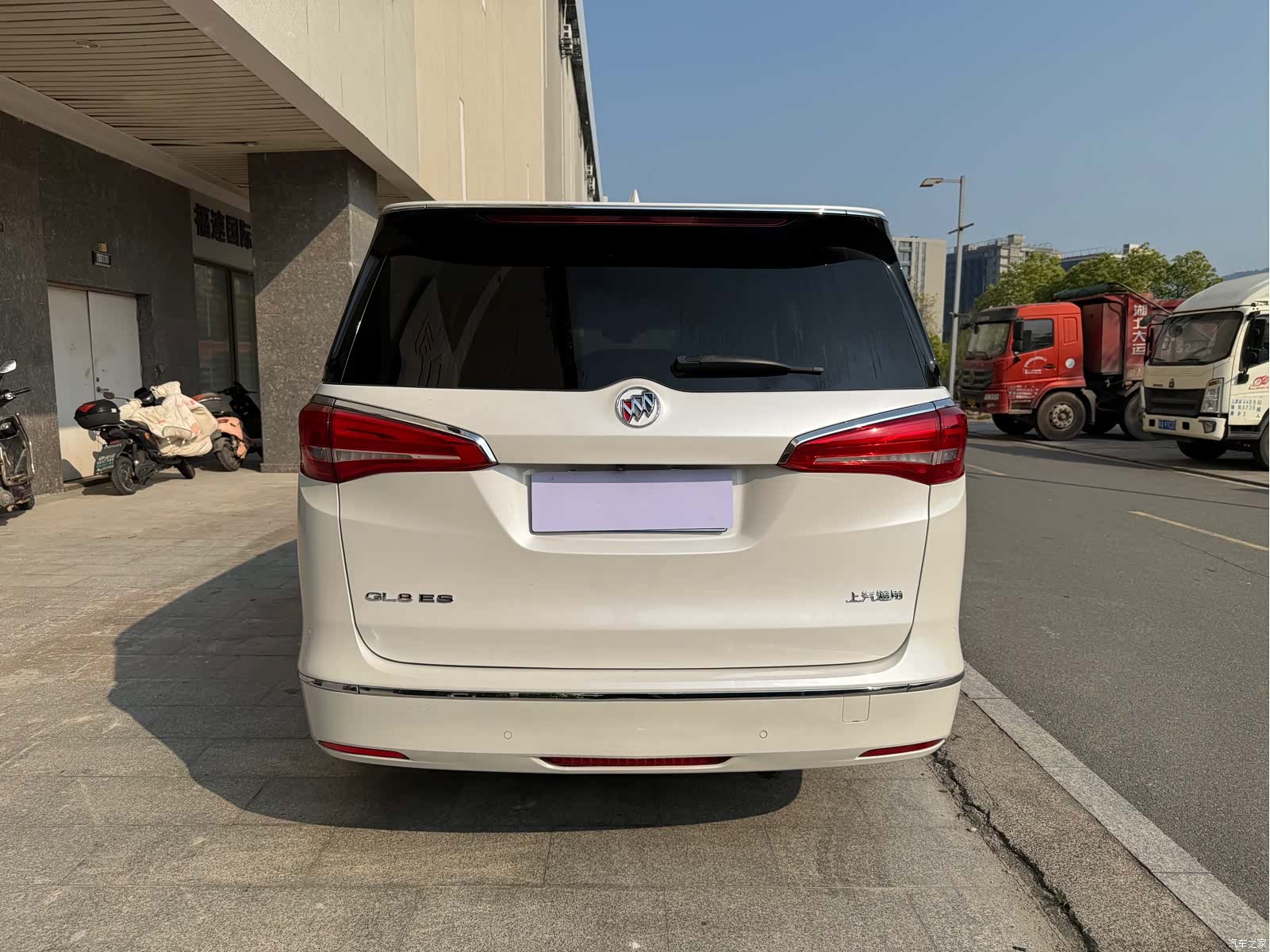 Buick GL8, 2018 7