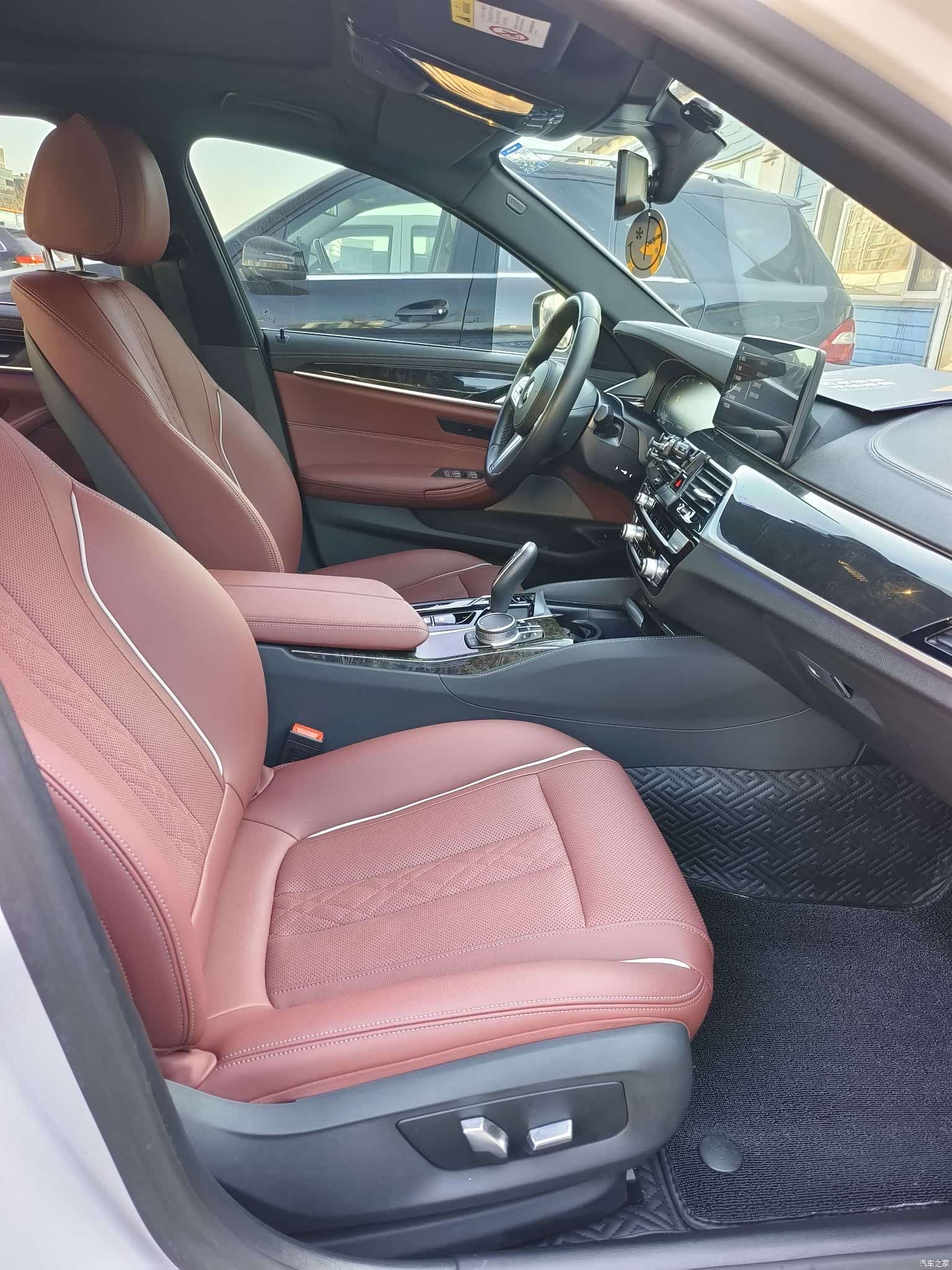 BMW 5 Series, 2023 10