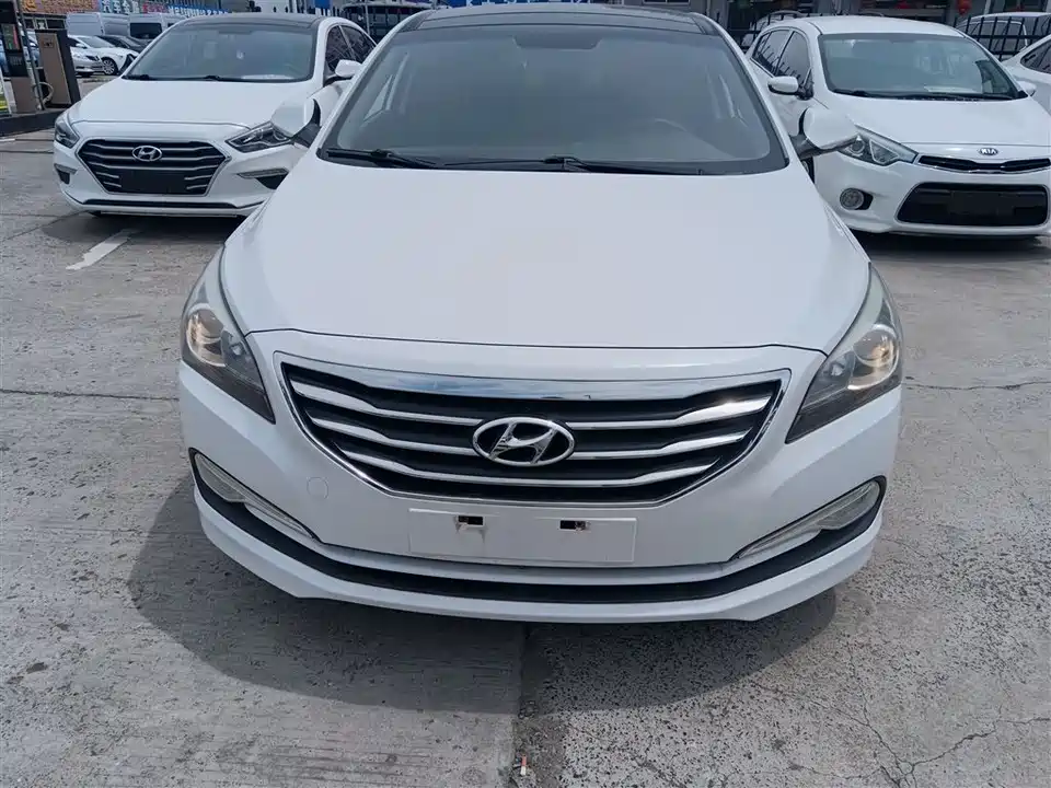 Hyundai Name picture