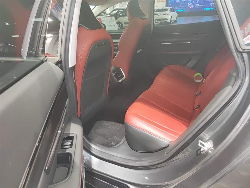 XPENG P7 XPENG P7