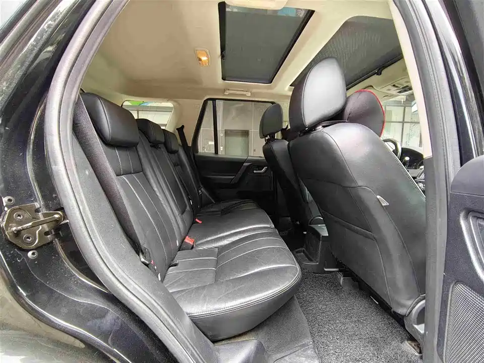 Land Rover Freelander 2