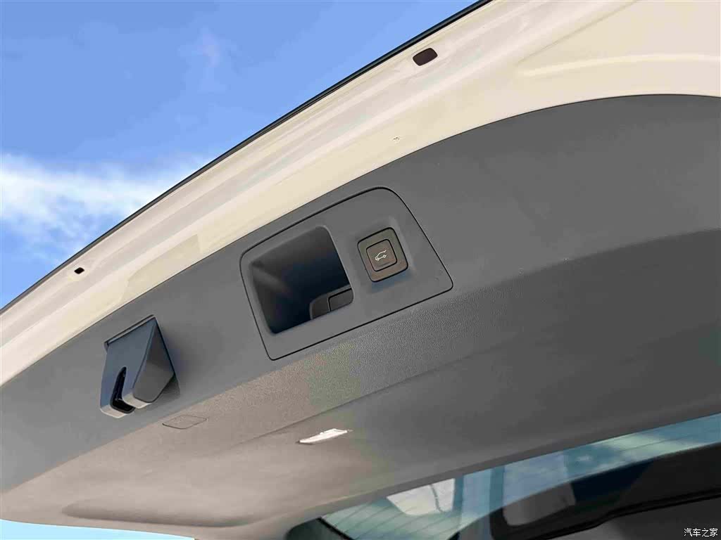 Buick Century, 2024 39