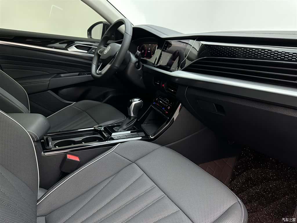 Volkswagen Passat, 2024 16