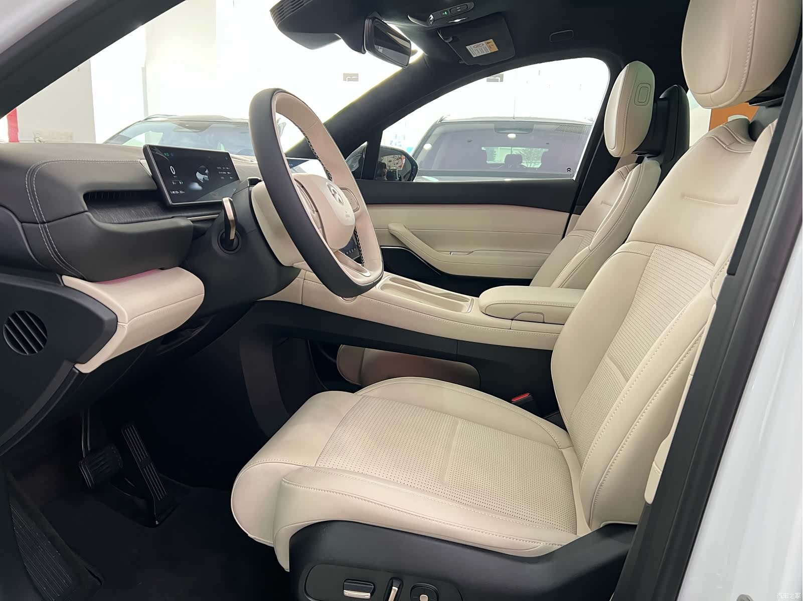 NIO ES6, 2023 8