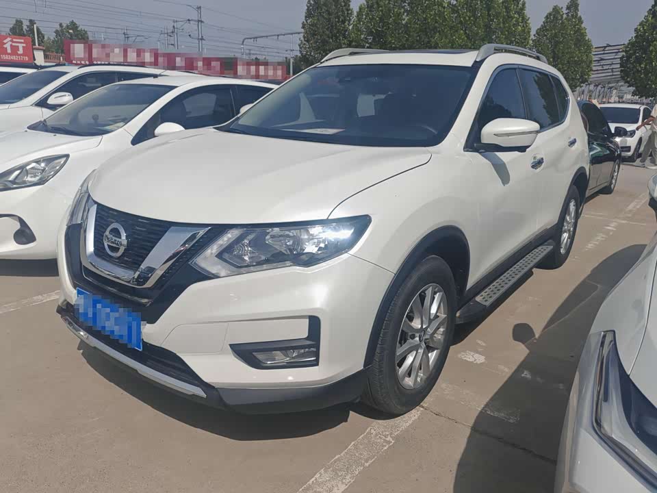 Nissan Qijun