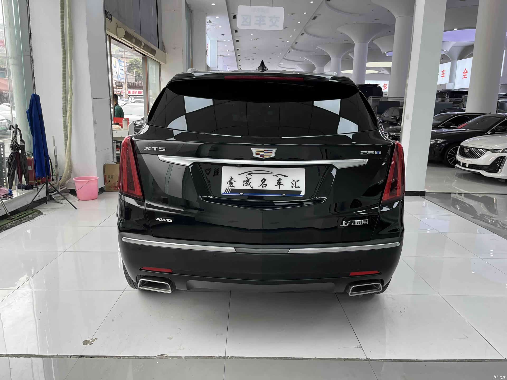 Cadillac XT5, 2022 все фото
