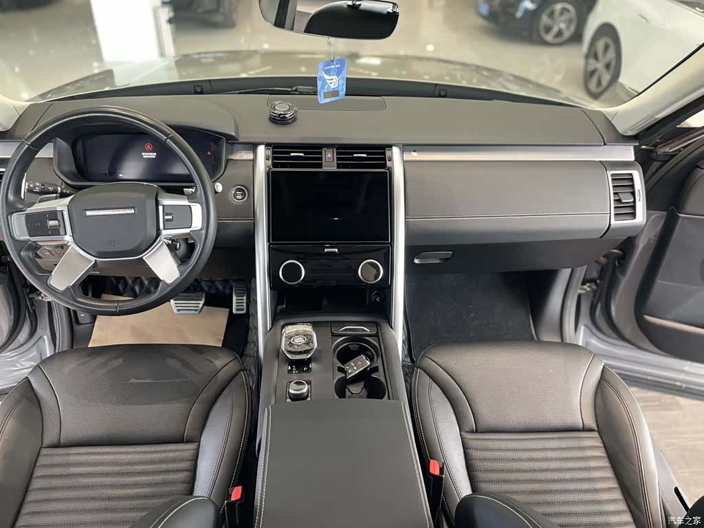Land Rover Discovery, 2023 6