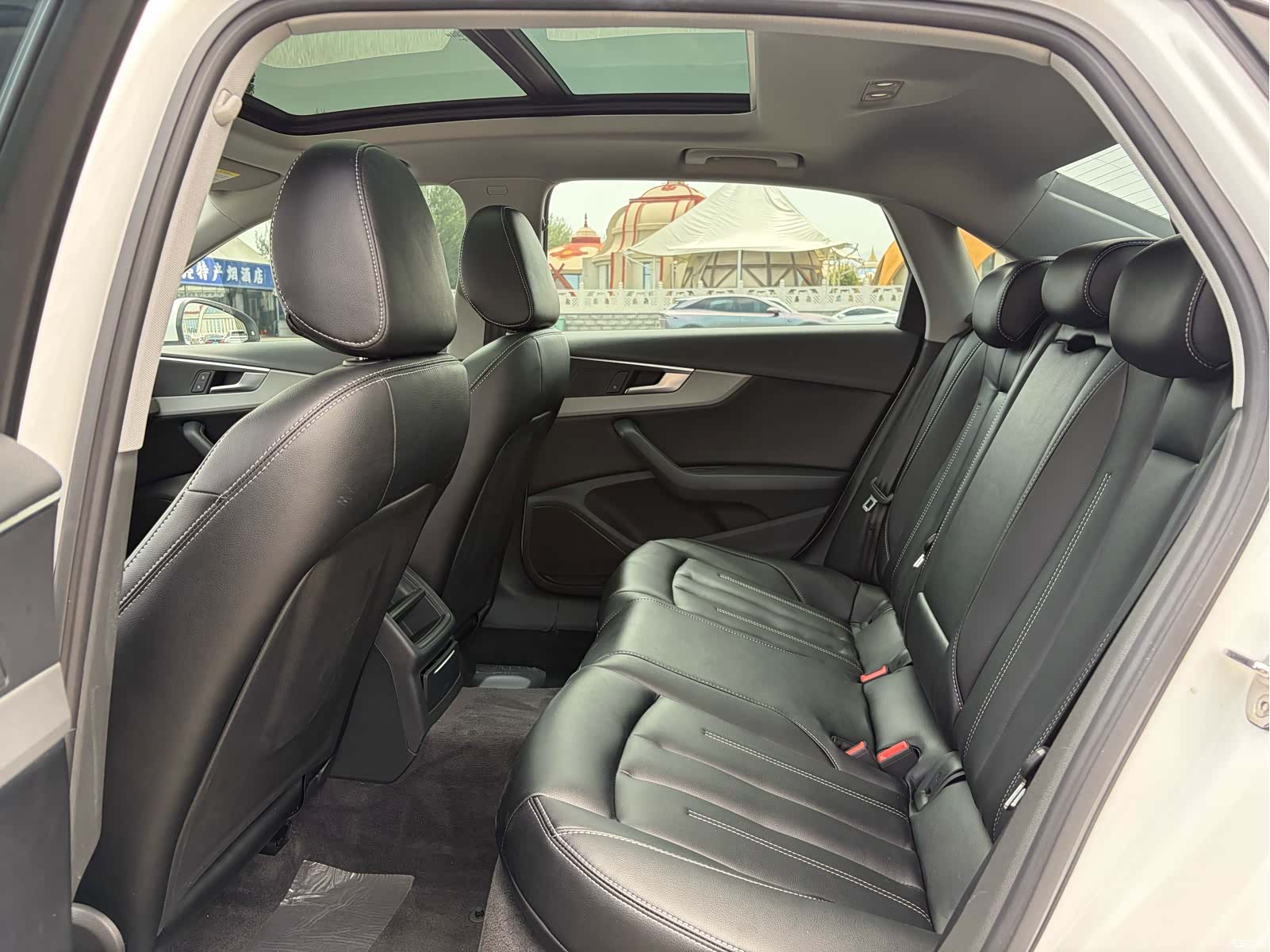 Audi A4L, 2019 6