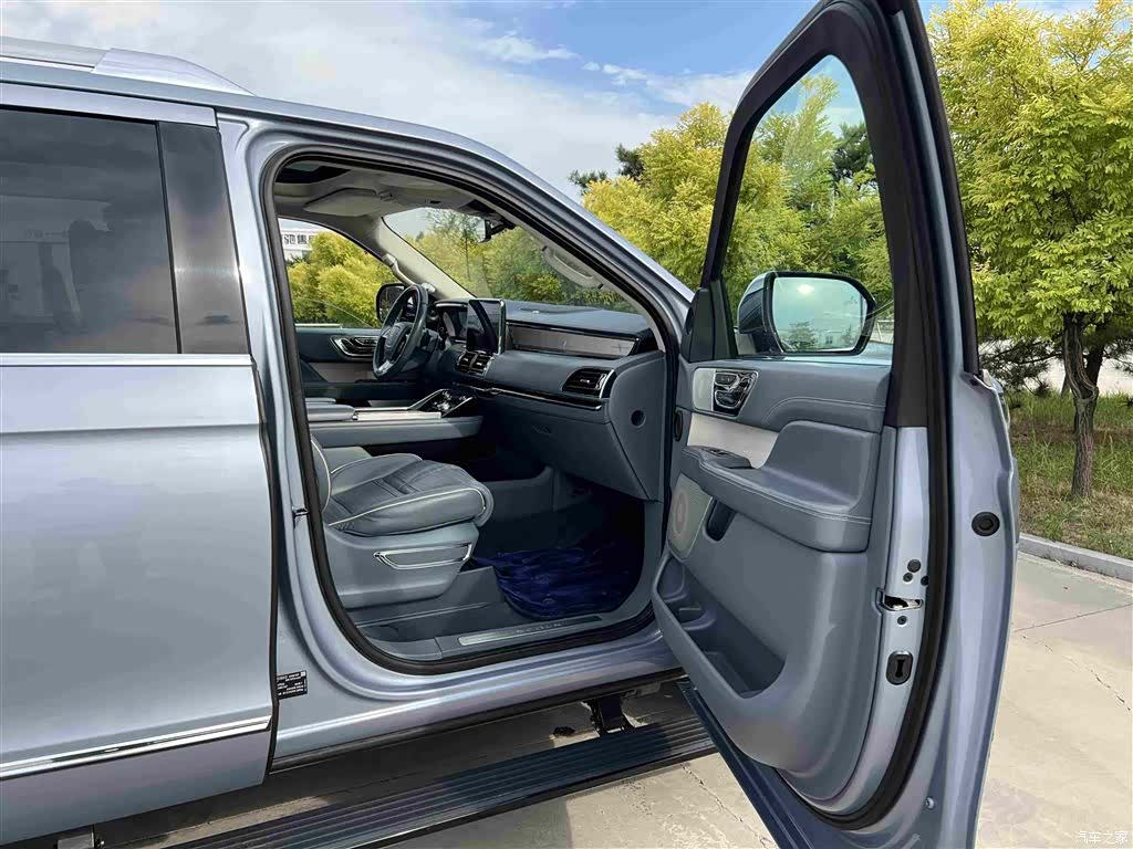 Lincoln Navigator, 2019 7