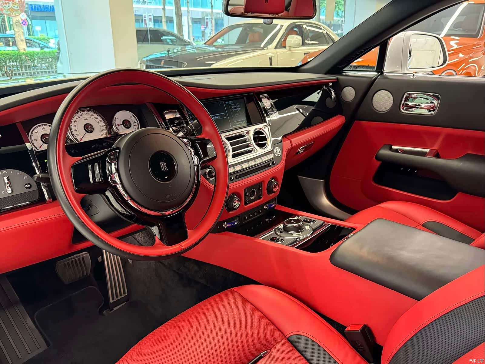 Rolls-Royce Wraith, 2020 4